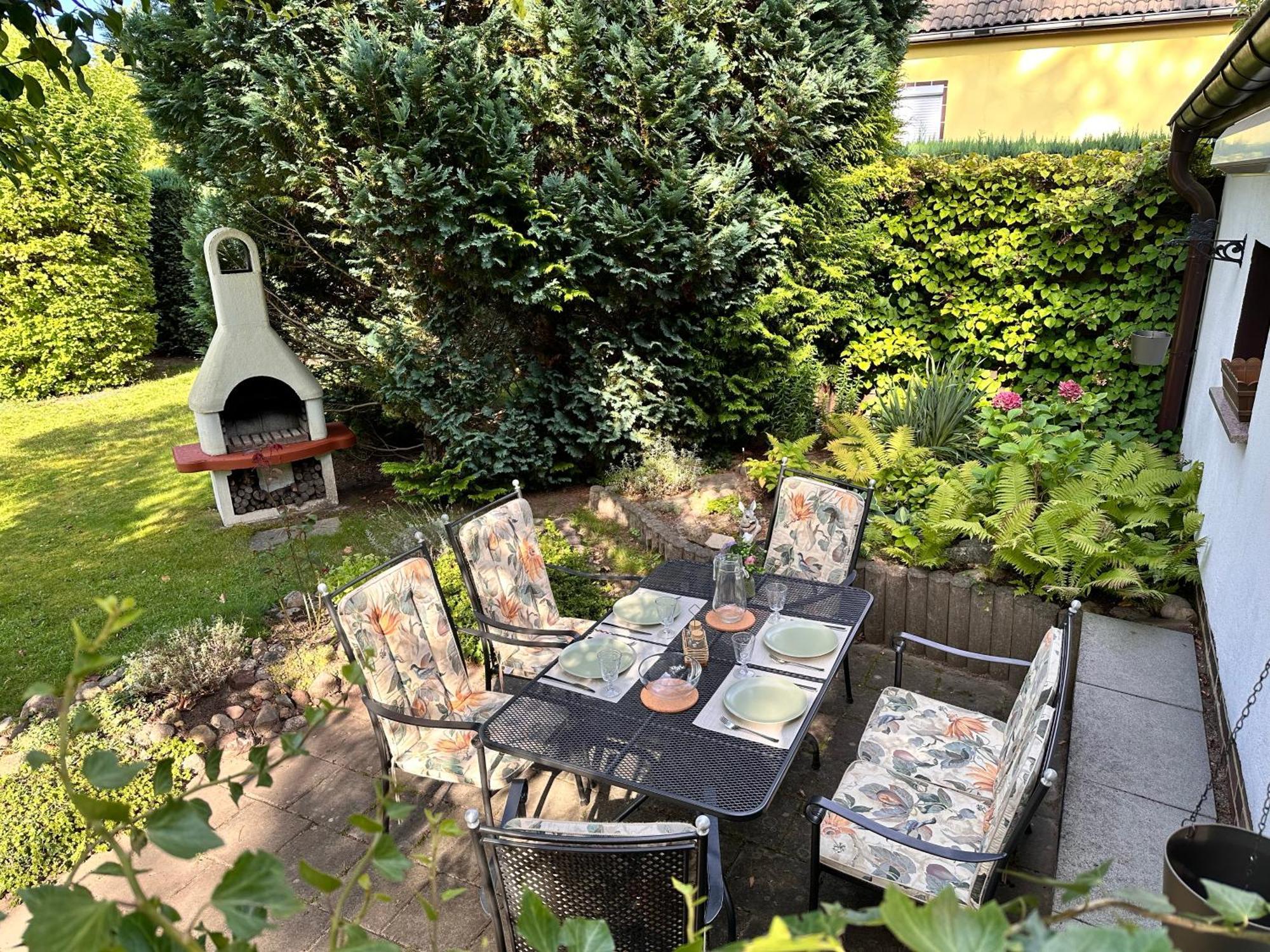 Perfekte Auszeit - Charmantes Ferienhaus Neuenhagen Bei Berlin Exterior foto